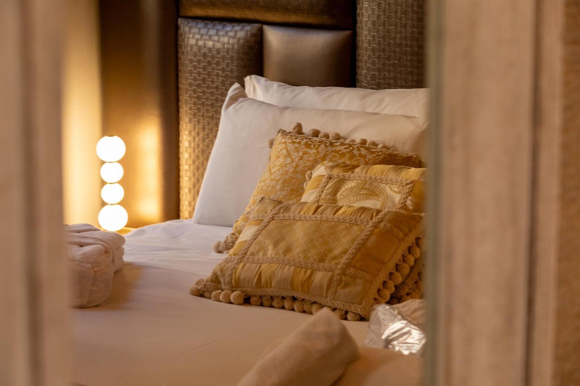 Fontana Di Trevi Roma Luxury Suite Экстерьер фото